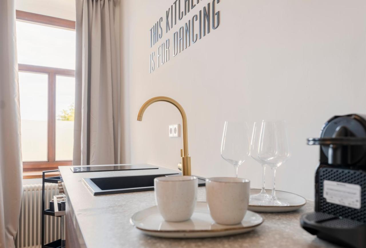 City Lounge Appartement Am Hauptbahnhof Sankt Poelten Buitenkant foto