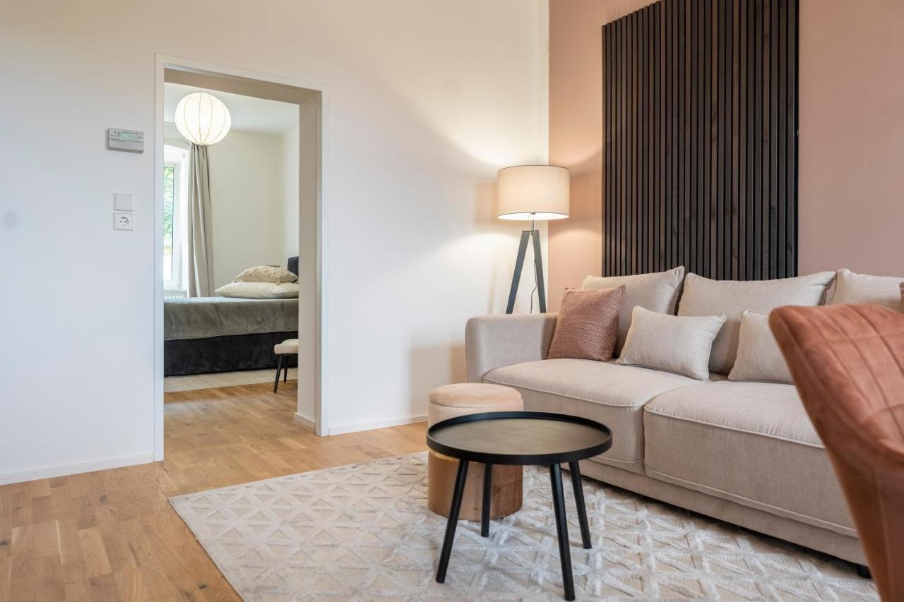 City Lounge Appartement Am Hauptbahnhof Sankt Poelten Buitenkant foto